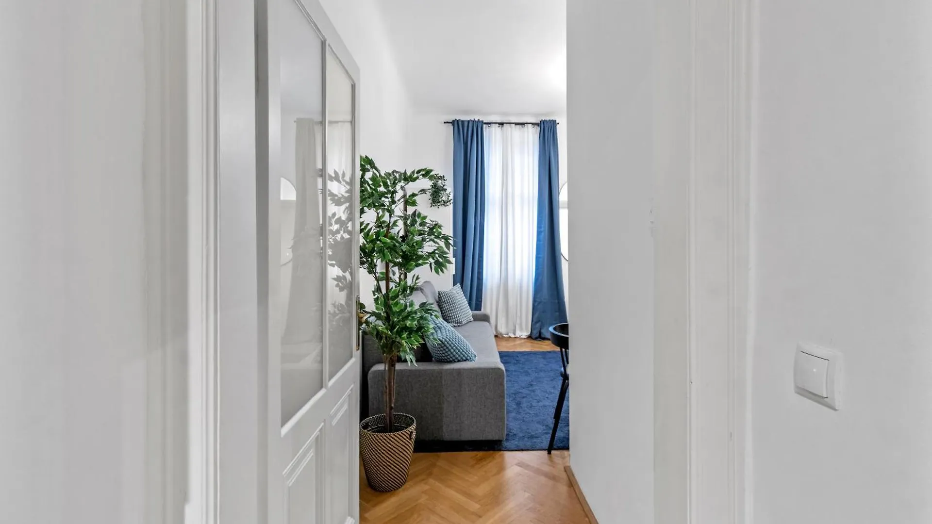 Cozy Vienna Apartments - 4 Min U6 Josefstaedterstrasse